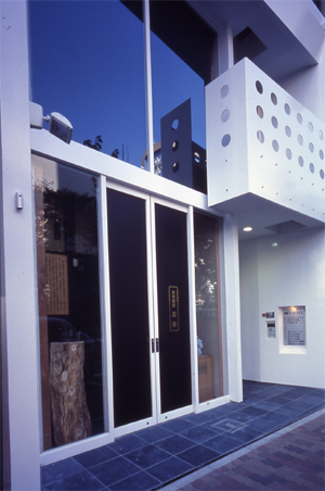 GINZA CRESCENT BLDG03.jpg